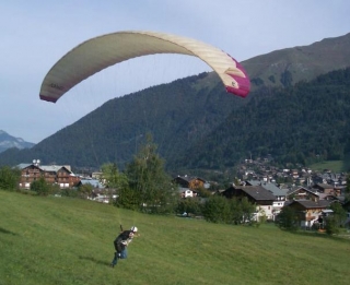  Gleitschirmfliegen in Haute Savoie 